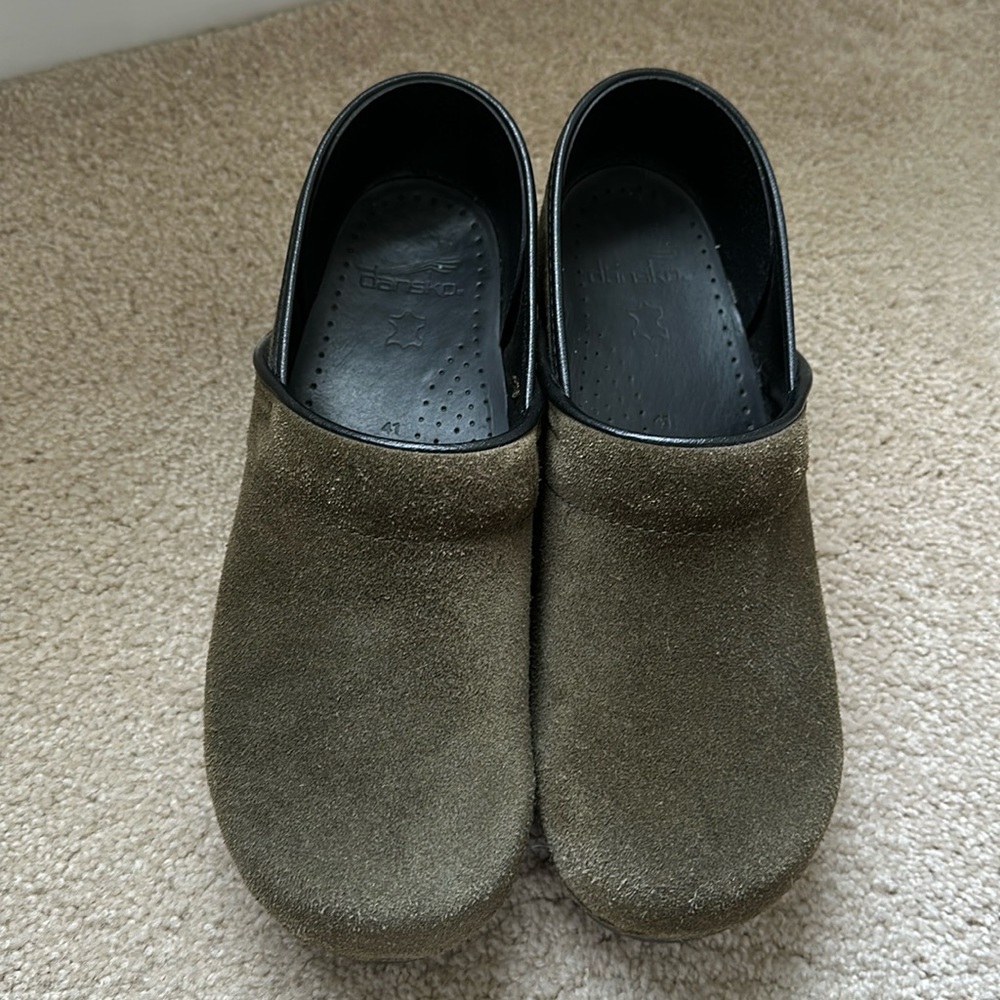 Dansko clogs olive suede